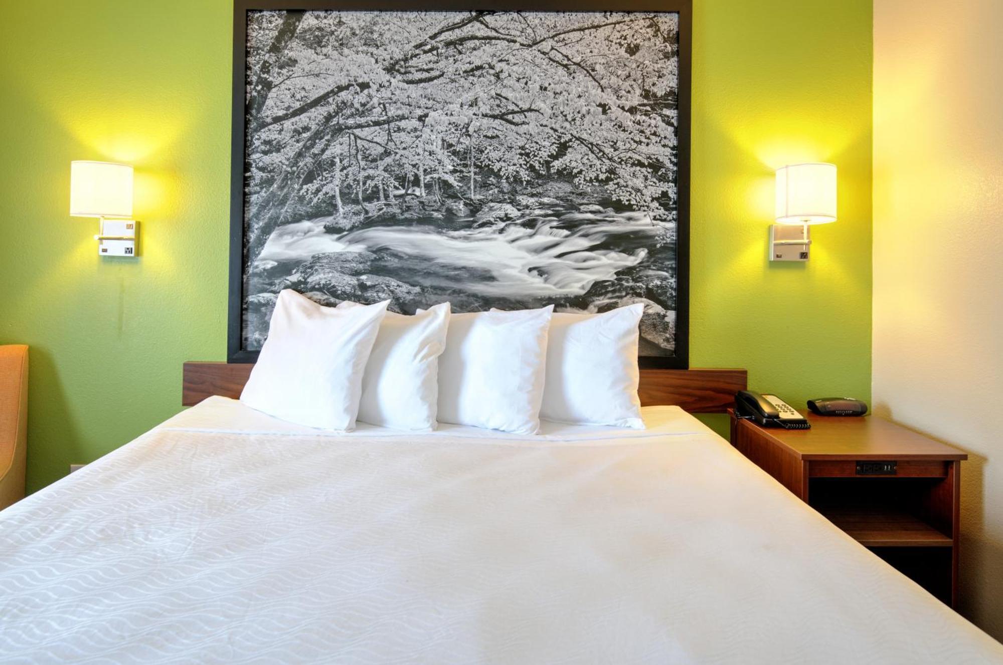Super 8 By Wyndham Knoxville West/Farragut מראה חיצוני תמונה
